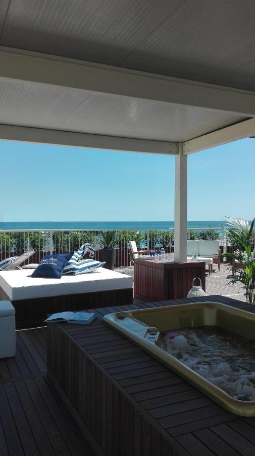 Hotel Apollo Riccione Eksteriør billede