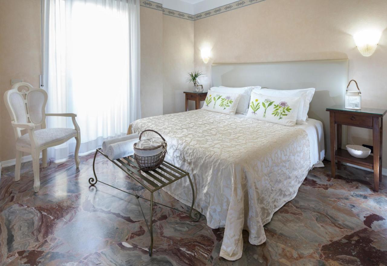 Hotel Apollo Riccione Eksteriør billede