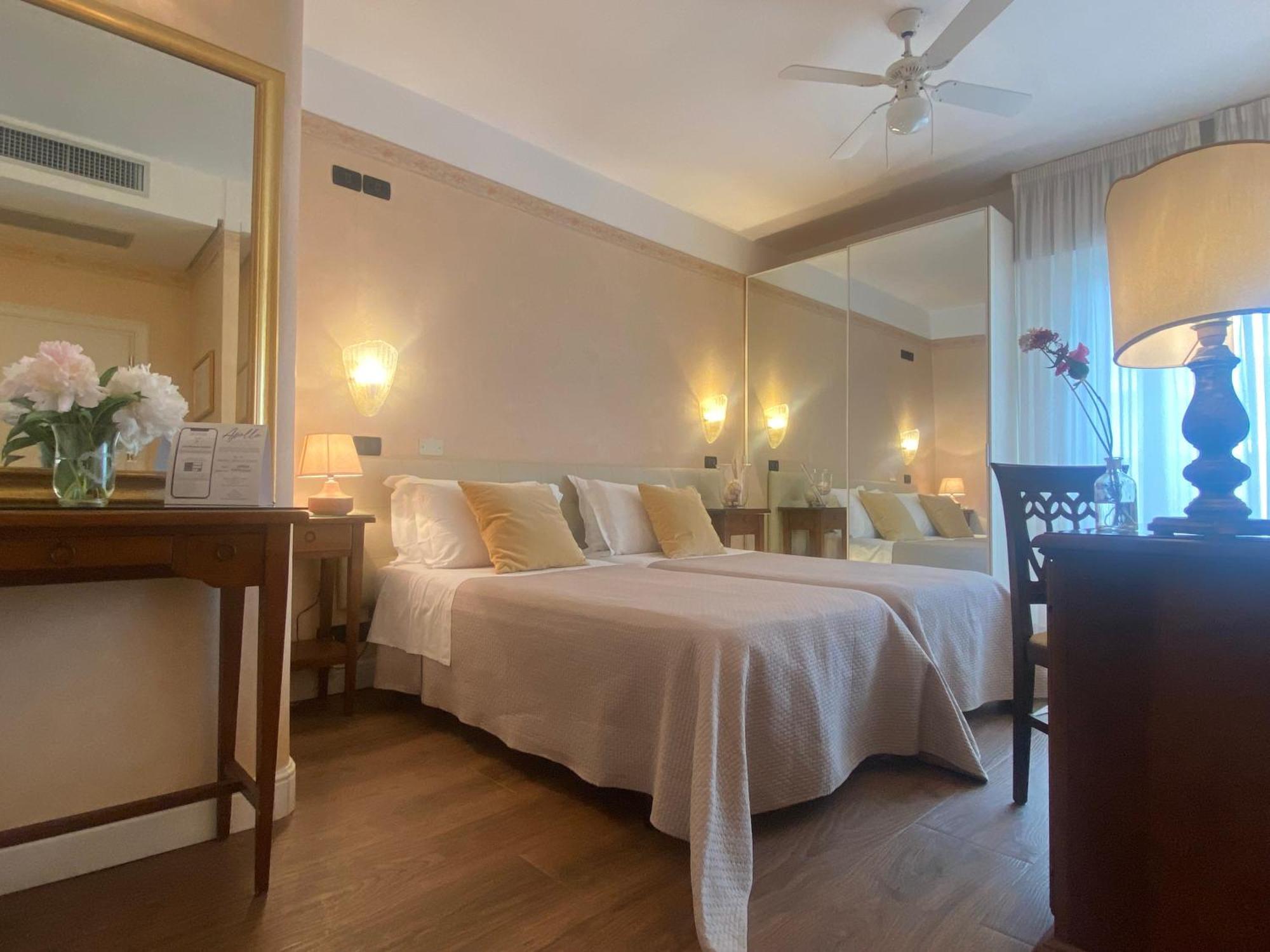 Hotel Apollo Riccione Eksteriør billede